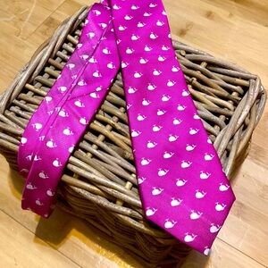 sero new haven by forsyth men’s tie pink with white whales
